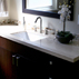 maple-cabinets-stained-wenge-backsplash-by-jeffrey-court